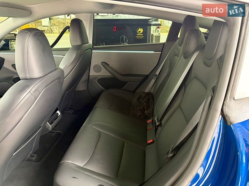 Седан Tesla Model 3 2024 в Одессе