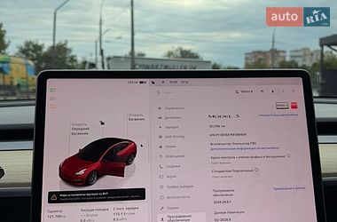 Седан Tesla Model 3 2022 в Черкассах