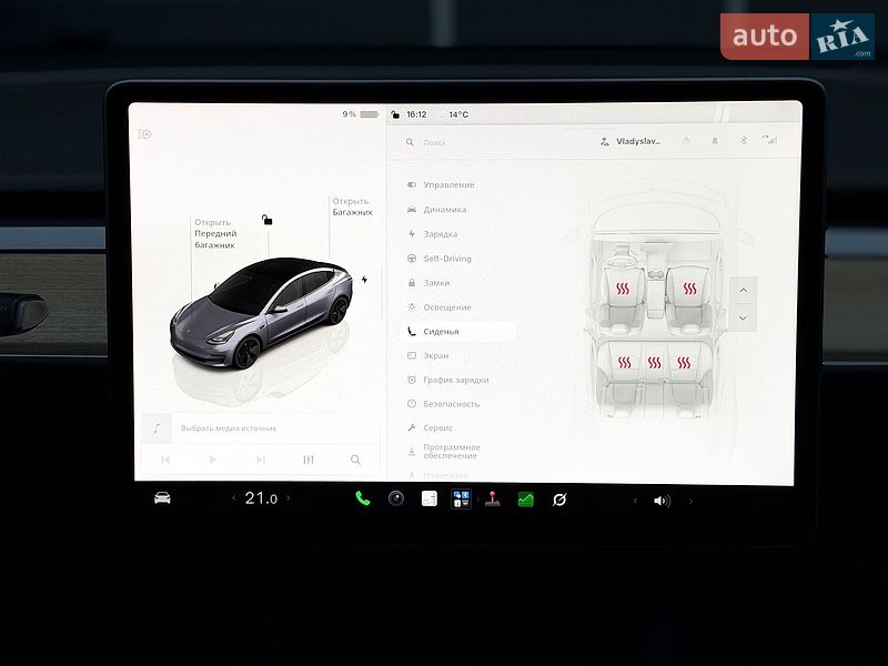 Седан Tesla Model 3 2022 в Києві