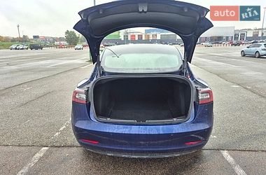 Седан Tesla Model 3 2021 в Киеве фото 6 Седан Tesla Model 3 2021 в Киеве
