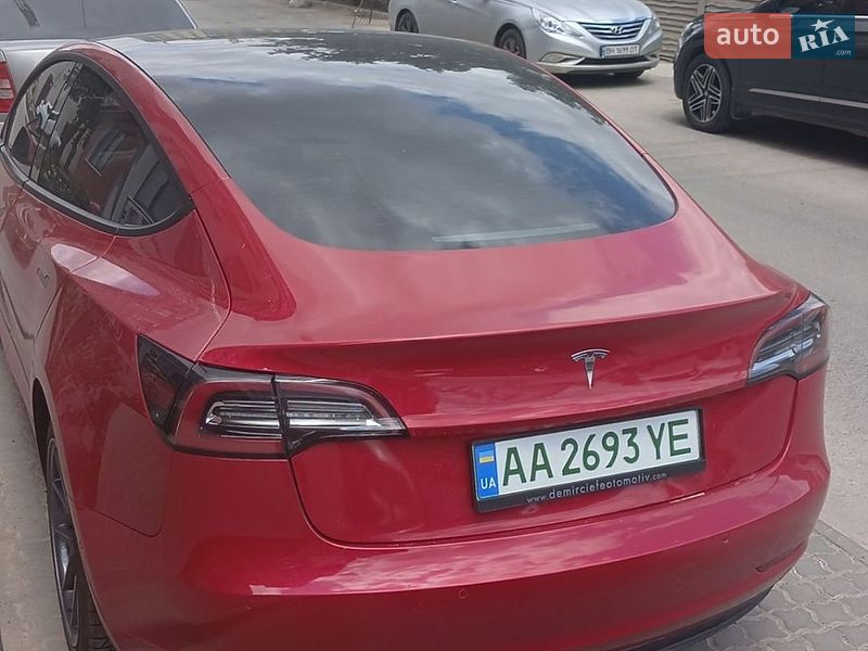 Седан Tesla Model 3 2022 в Одессе
