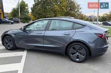 Седан Tesla Model 3 2023 в Харкові