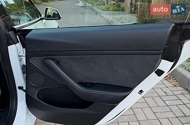 Седан Tesla Model 3 2023 в Нововолынске фото 14 Седан Tesla Model 3 2023 в Нововолынске
