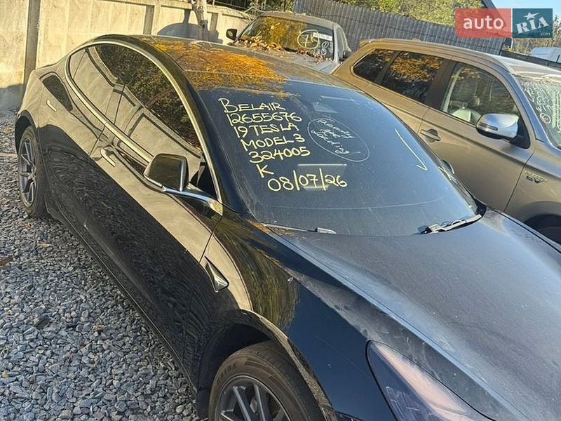 Седан Tesla Model 3 2019 в Львові фото 4 Седан Tesla Model 3 2019 в Львові