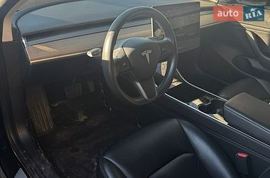 Седан Tesla Model 3 2019 в Львові фото 13 Седан Tesla Model 3 2019 в Львові