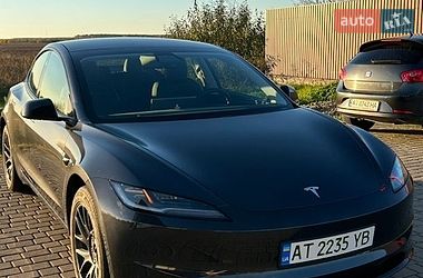 Седан Tesla Model 3 2024 в Ивано-Франковске