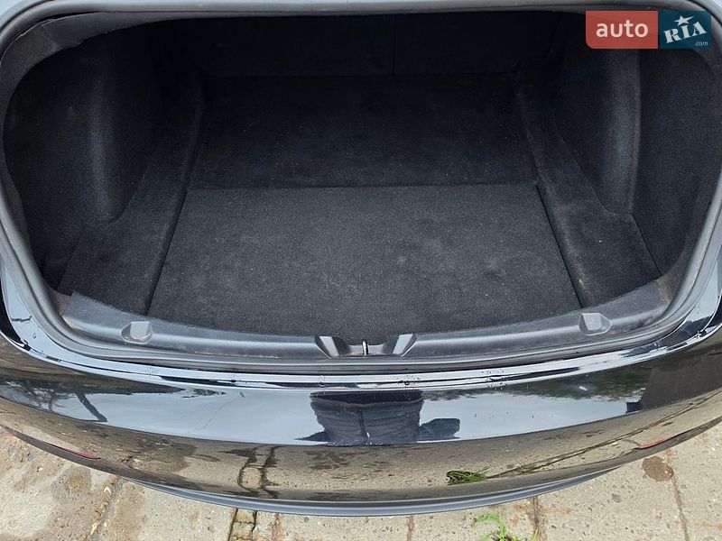 Седан Tesla Model 3 2018 в Білгороді-Дністровському