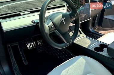 Седан Tesla Model 3 2023 в Києві