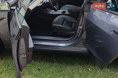 Седан Tesla Model 3 2022 в Тернополе