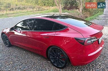 Седан Tesla Model 3 2020 в Львові