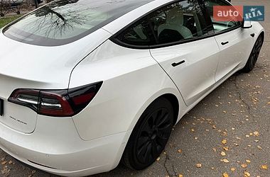 Седан Tesla Model 3 2020 в Києві