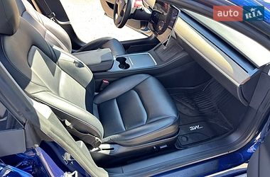 Седан Tesla Model 3 2022 в Львове