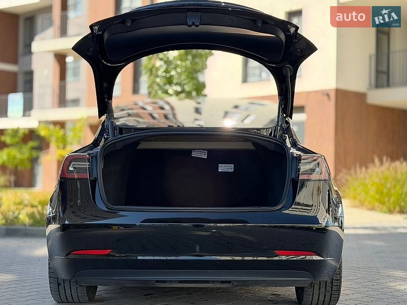 Седан Tesla Model 3 2022 в Івано-Франківську фото 25 Седан Tesla Model 3 2022 в Івано-Франківську