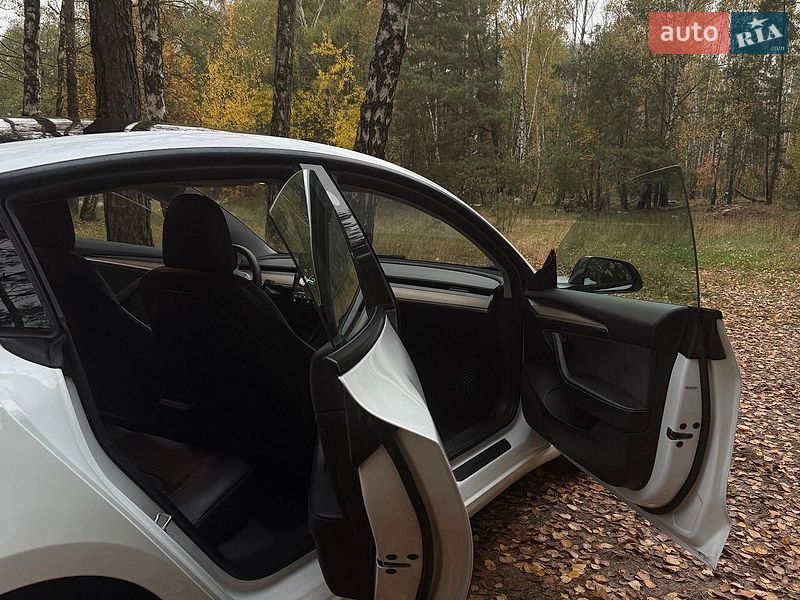 Седан Tesla Model 3 2022 в Бучі фото 19 Седан Tesla Model 3 2022 в Бучі