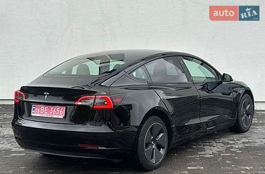 Седан Tesla Model 3 2023 в Дубно