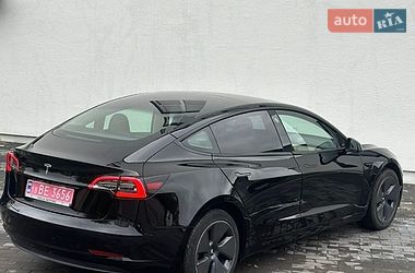Седан Tesla Model 3 2023 в Дубно