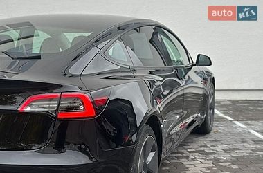 Седан Tesla Model 3 2023 в Дубно