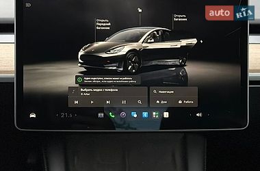 Седан Tesla Model 3 2023 в Дубно
