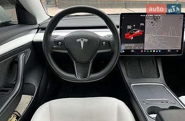 Седан Tesla Model 3 2020 в Виннице