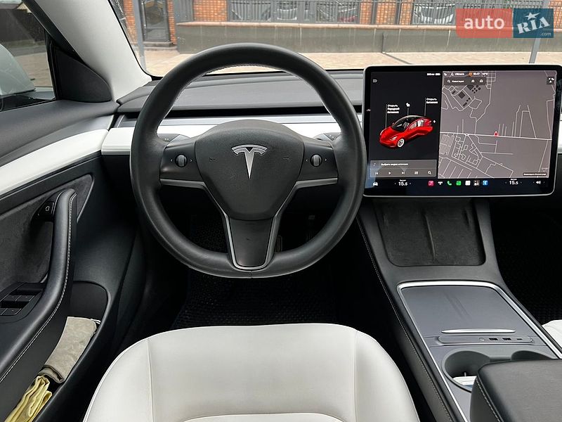 Седан Tesla Model 3 2020 в Виннице