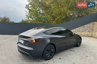 Седан Tesla Model 3 2024 в Виннице