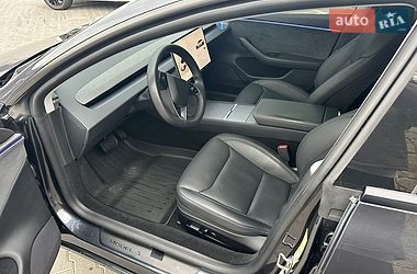 Седан Tesla Model 3 2024 в Виннице