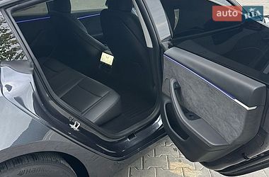 Седан Tesla Model 3 2024 в Виннице