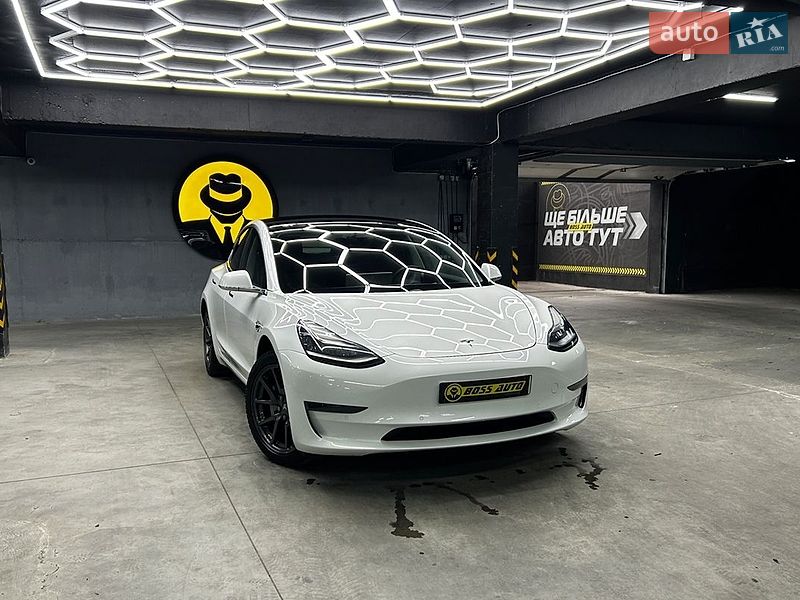Tesla Model 3 2019 Tesla Model 3 2019
