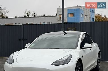 Седан Tesla Model 3 2023 в Харкові