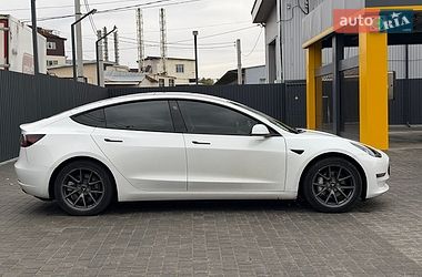 Седан Tesla Model 3 2023 в Харкові
