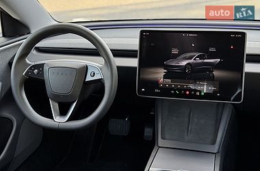 Седан Tesla Model 3 2024 в Дніпрі