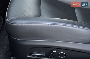 Седан Tesla Model 3 2024 в Дніпрі