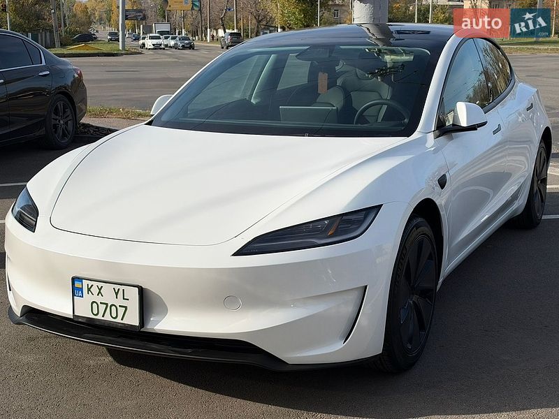 Седан Tesla Model 3 2025 в Харкові фото 3 Седан Tesla Model 3 2025 в Харкові