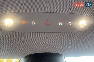 Седан Tesla Model 3 2024 в Дніпрі