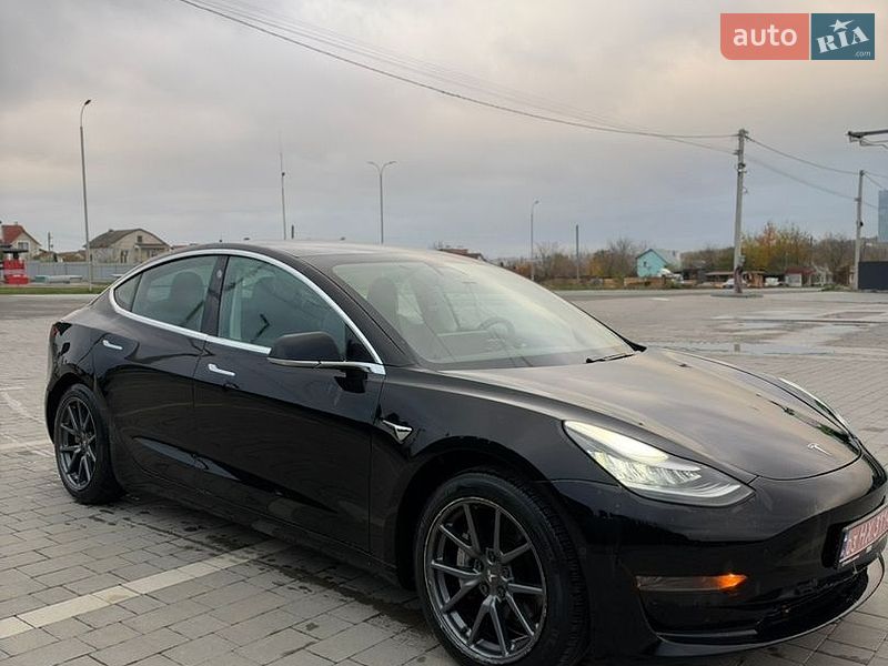 Седан Tesla Model 3 2020 в Каменец-Подольском