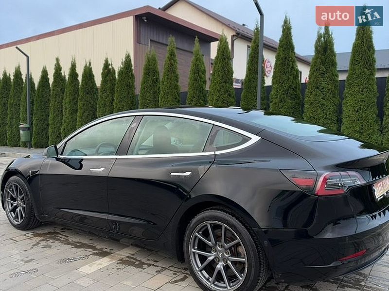 Седан Tesla Model 3 2020 в Каменец-Подольском