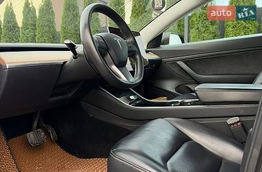 Седан Tesla Model 3 2020 в Каменец-Подольском