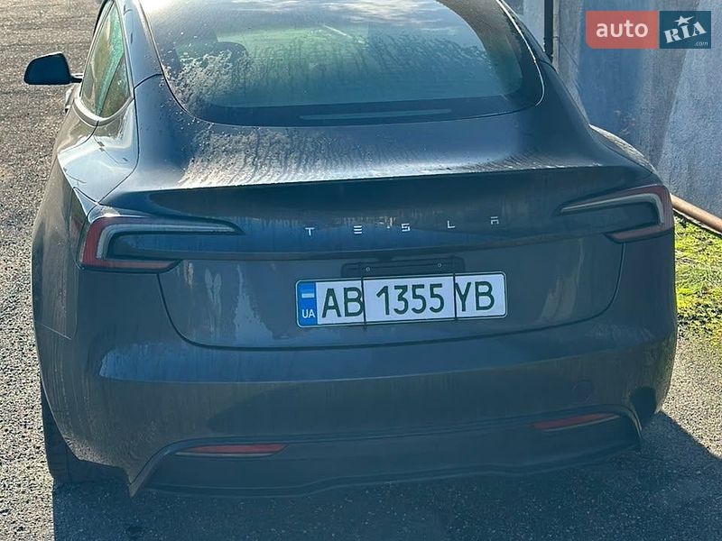 Седан Tesla Model 3 2024 в Виннице