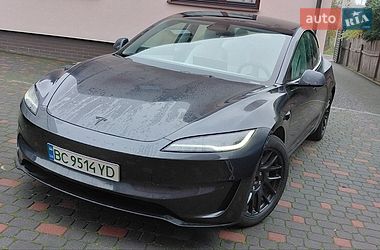 Седан Tesla Model 3 2024 в Львові