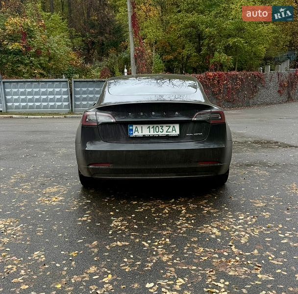 Седан Tesla Model 3 2020 в Киеве