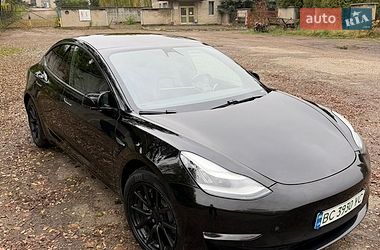 Седан Tesla Model 3 2019 в Рудки