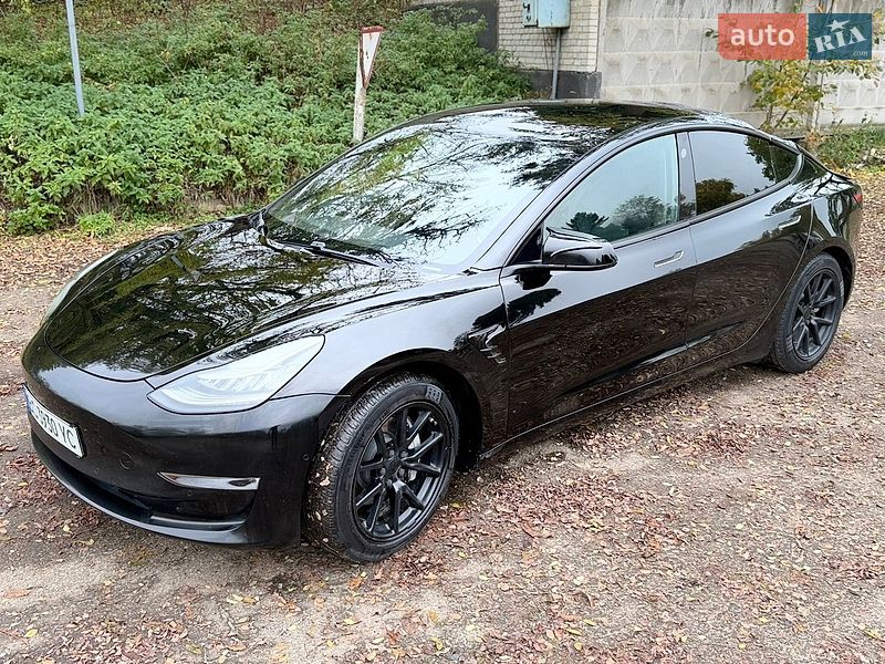 Седан Tesla Model 3 2019 в Рудки