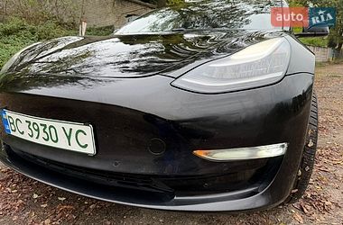 Седан Tesla Model 3 2019 в Рудки