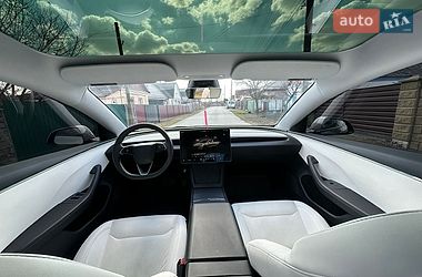 Седан Tesla Model 3 2024 в Звягелі фото 49 Седан Tesla Model 3 2024 в Звягелі
