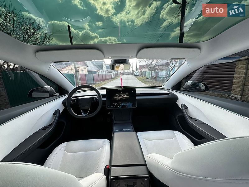 Седан Tesla Model 3 2024 в Звягелі фото 49 Седан Tesla Model 3 2024 в Звягелі