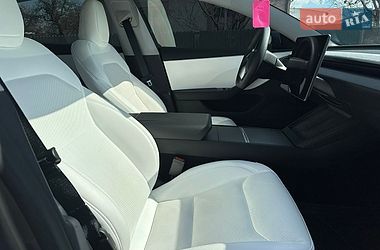 Седан Tesla Model 3 2024 в Звягелі фото 77 Седан Tesla Model 3 2024 в Звягелі