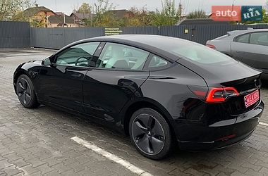 Седан Tesla Model 3 2023 в Хмельницькому