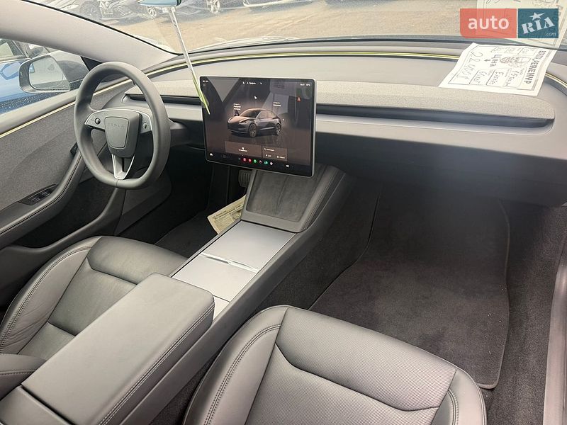 Седан Tesla Model 3 2024 в Вінниці