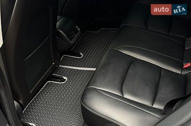 Седан Tesla Model 3 2019 в Львові
