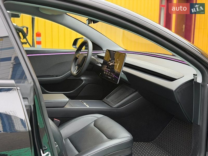 Седан Tesla Model 3 2025 в Хмельницком фото 20 Седан Tesla Model 3 2025 в Хмельницком